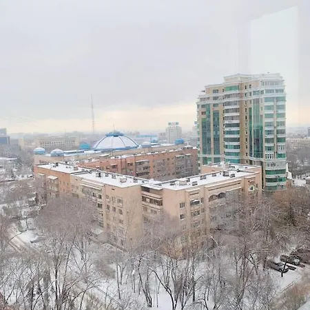 Уют В Деловом Центре Алматы Exterior photo